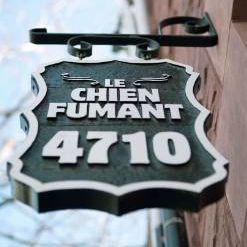 Le Chien Fumant