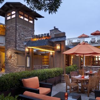 Tiburon Tavern