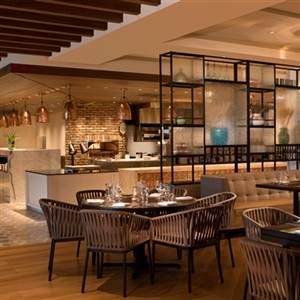 33 Restaurants Near The Shops At La 