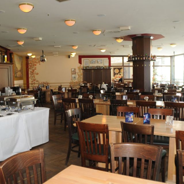 Mommseneck Am Potsdamer Platz Restaurant Berlin Opentable
