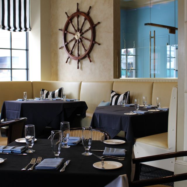 Restaurant Hook Seafood & Grille Permanently Closed Allentown, , PA