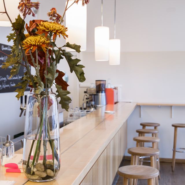 Conviva Im Blauen Haus Der Munchner Kammerspiele Restaurant