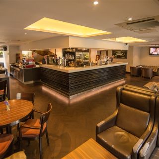 A photo of Heeltap restaurant