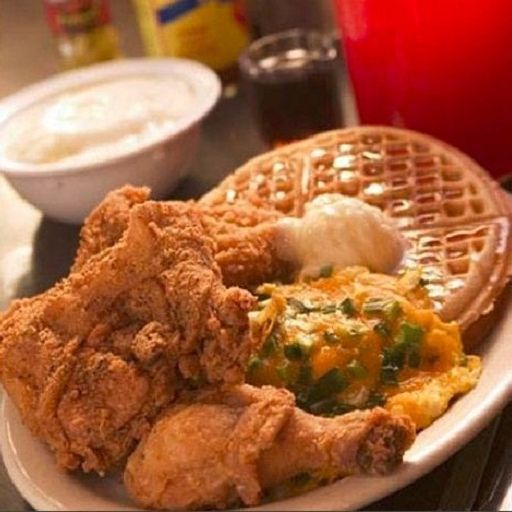LoLo's Chicken & Waffles - Omaha Restaurant - Omaha, NE | OpenTable