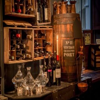 Davy's St James