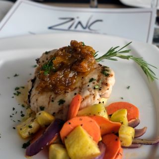 ZINC Holland Center Dining