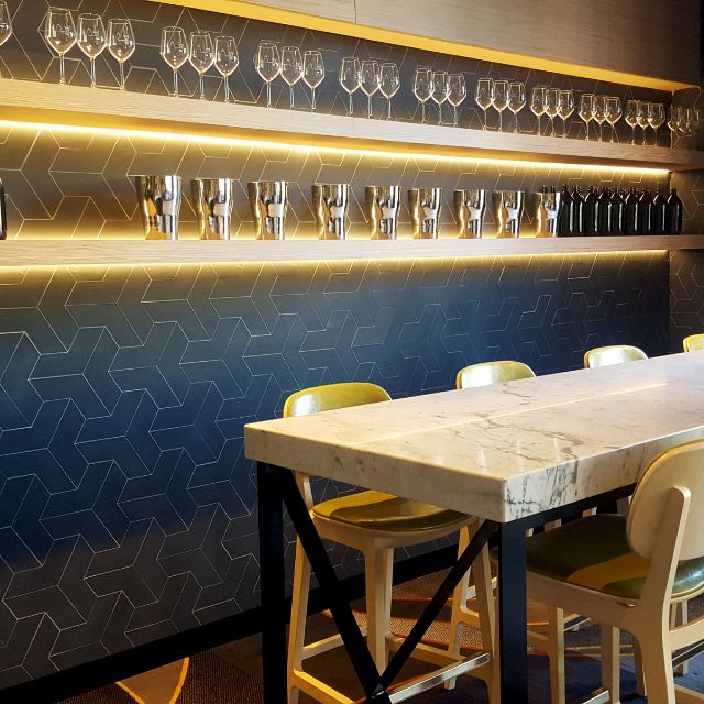 Restaurante Ivanhoe Hotel Ivanhoe, , AUVIC OpenTable