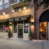 Cover image for Mac's on Main