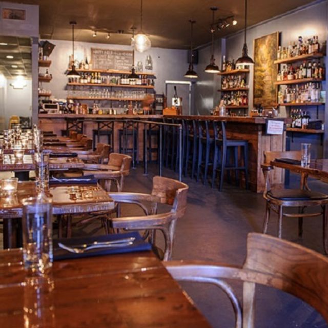 Restaurante Vittles Neighborhood Bistro & Bar - Seattle, , WA | OpenTable