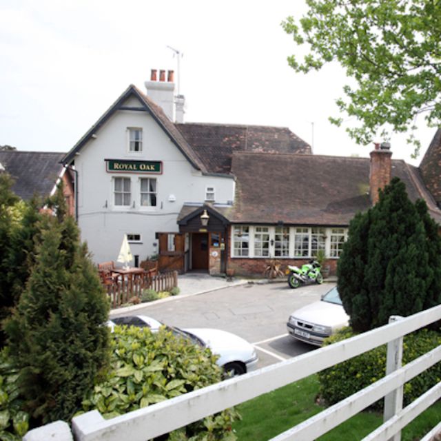 The Royal Oak Updated 2024, International Restaurant in Orpington, Kent