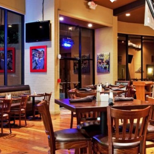 Restaurant Roundhouse Bar and Grill Holiday Inn New Orleans Westbank