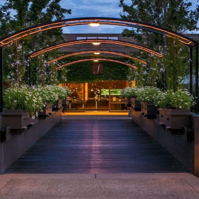 The Bubble Room at J Vineyards & Winery Mis à jour en 2024