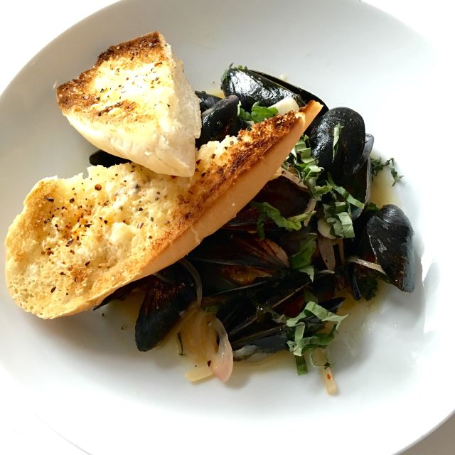 The Grove Wine Bar And Kitchen Downtown Restaurant Austin Tx