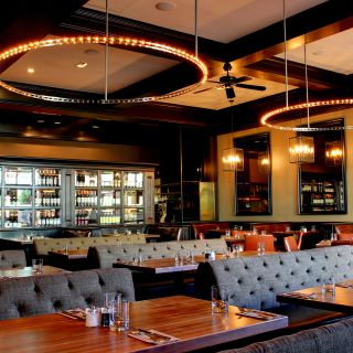 Earls Kitchen + Bar - Bridge Park - Burnaby