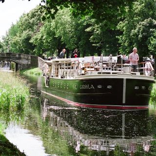 canal boat restaurant