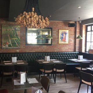 A photo of The Cork & Bottle - Paddington restaurant