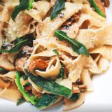 Cover image for Luna's Restaurant