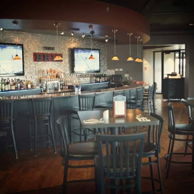 The Brik Bar And Grill Mis à jour en 2024, Restaurant Américain à