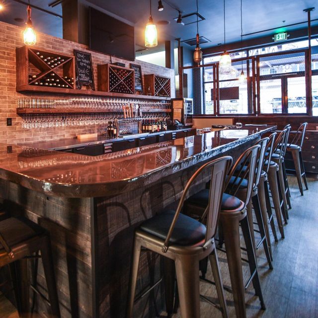 Restaurante Vine & Olive Eatery & Wine Bar Coeur D'Alene, , ID