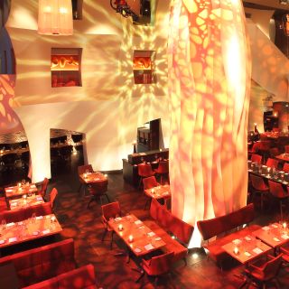 east - Restaurant & Bar