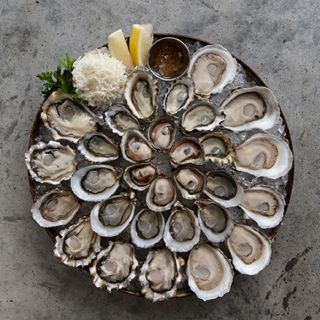 Taylor Shellfish Oyster Bar - Bellevue