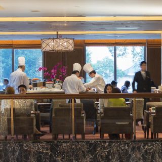 Clipper Lounge - Mandarin Oriental Hong Kong