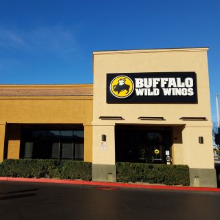 Buffalo Wild Wings - Canyon Country