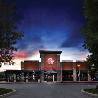 Boston Pizza - Yonge & Gerrard