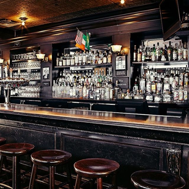 P.J. Clarke'sLincoln Square Updated 2024, American Restaurant in New