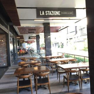 La Stazione Pizzeria & Bar