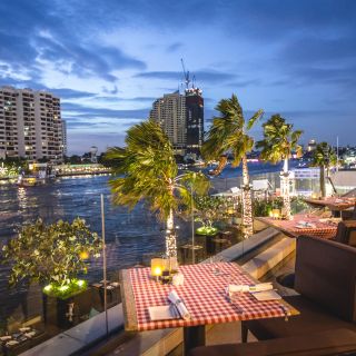 Giorgio's - Royal Orchid Sheraton Hotel & Towers