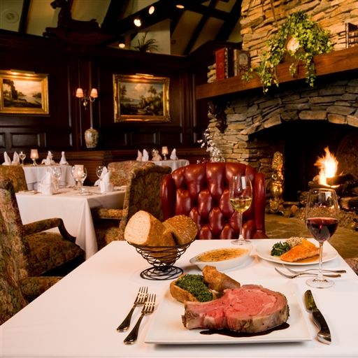 Summit House - Fullerton Restaurant 