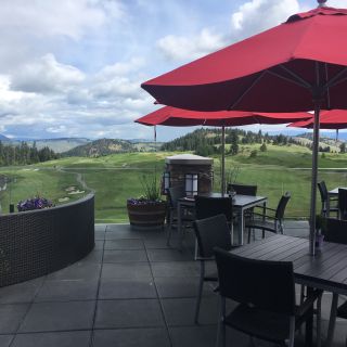 Range Lounge & Grill at Predator Ridge Resort