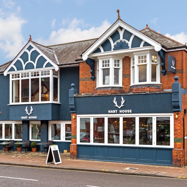 Hart House Updated 2024, Gastro Pub in Fleet, Hampshire