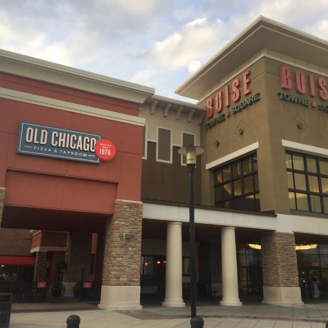 Old Chicago Pizza & Taproom Boise Mall Updated 2024, American