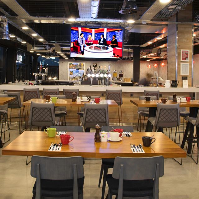 Village Pub & Grill Village Hotel Manchester Ashton Updated 2024