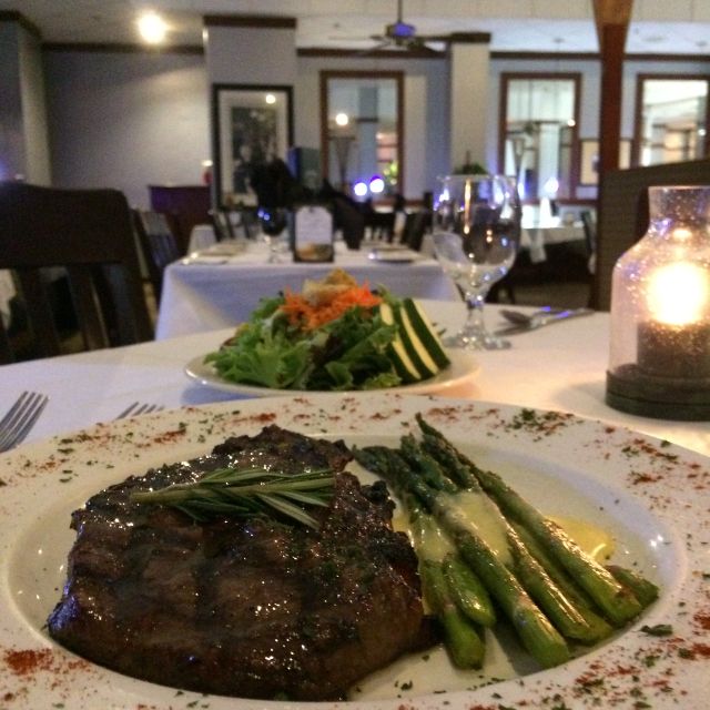 Jacob's on the Plaza Doubletree by Hilton Mis à jour en 2024