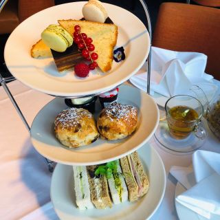 Afternoon Tea at DoubleTree by Hilton London Ealing