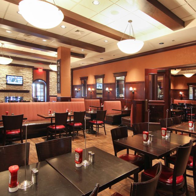 Labriola CafeOak Brook Updated 2024, Italian Restaurant in Oak Brook, IL
