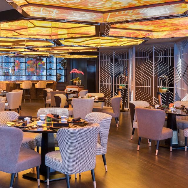 EQ Куала Лумпур ресторан. Ascott Kuala Lumpur Restaurant.