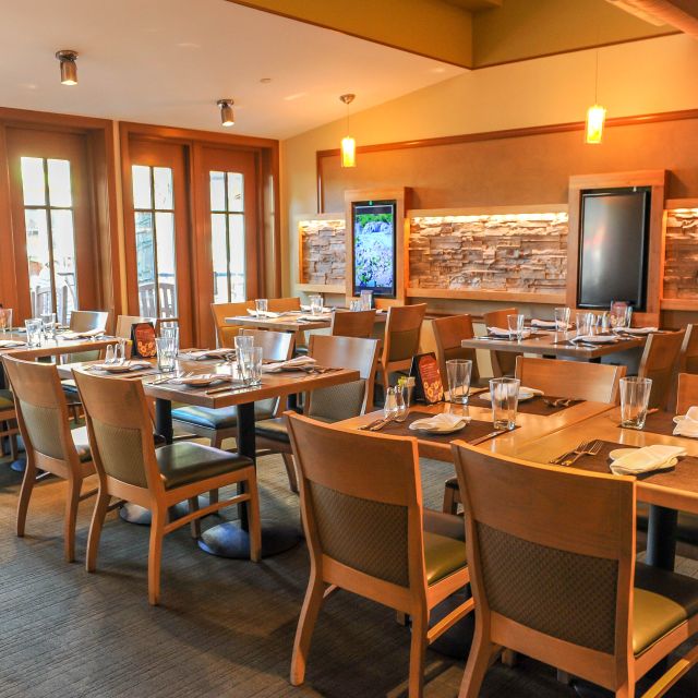 Lock 72 Kitchen & Bar Updated 2024, Contemporary American Restaurant