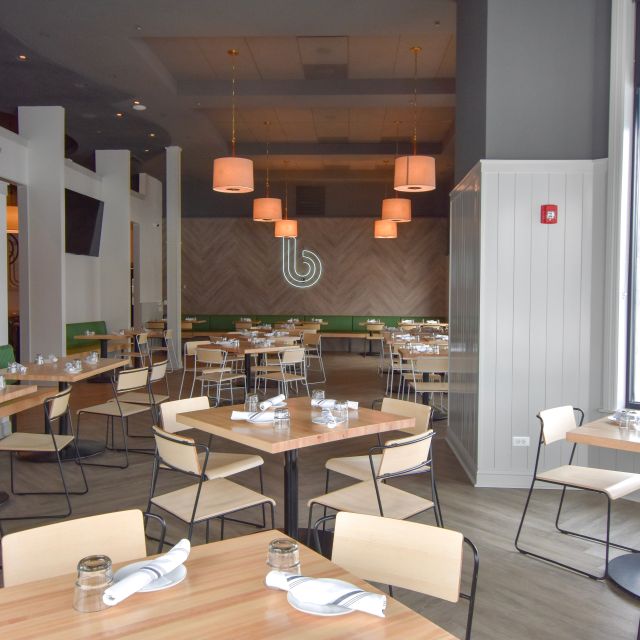 Brook S Kitchen Tap Restaurant Oakbrook Terrace Il Opentable