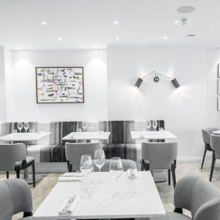 XR - Casual Dining