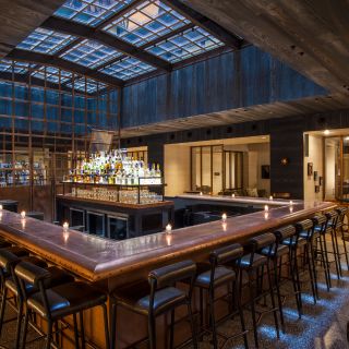 Bar Moxy
