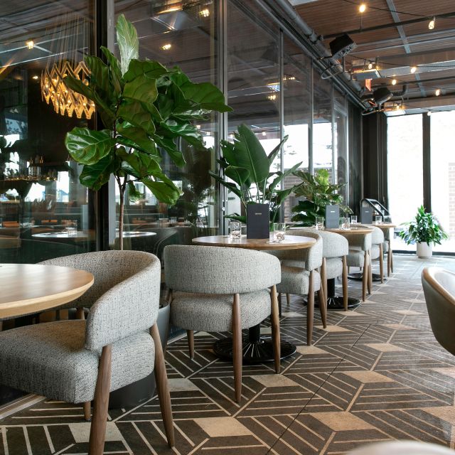 Earls Kitchen Bar South Commons Edmonton Edmonton Ab Opentable