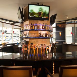 The Round Bar - Double Tree Hilton Detroit
