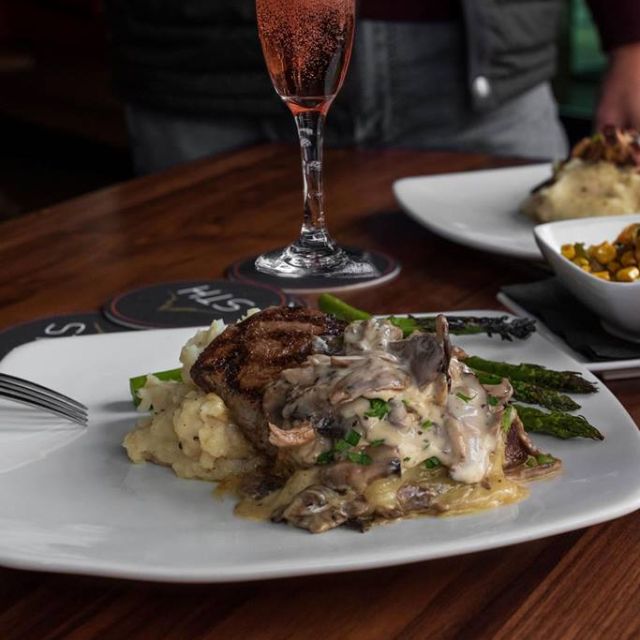 Sedona Taphouse Novi Restaurant Novi, MI OpenTable