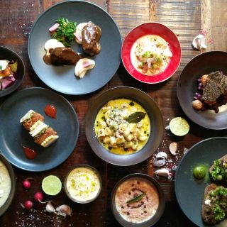 Brokenships Bistro