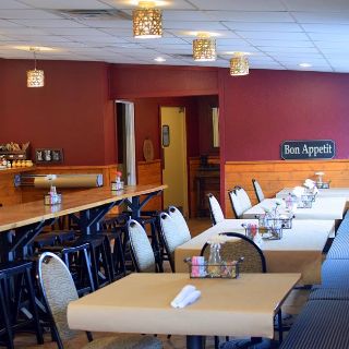 Hearth & Vine Cafe at Black Star Farms