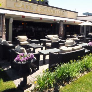 Cafe Escadrille